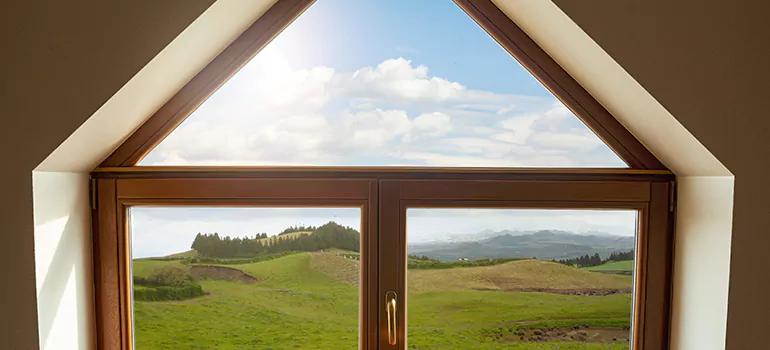 Trapezoid Window Maintenance in Los Gatos, CA